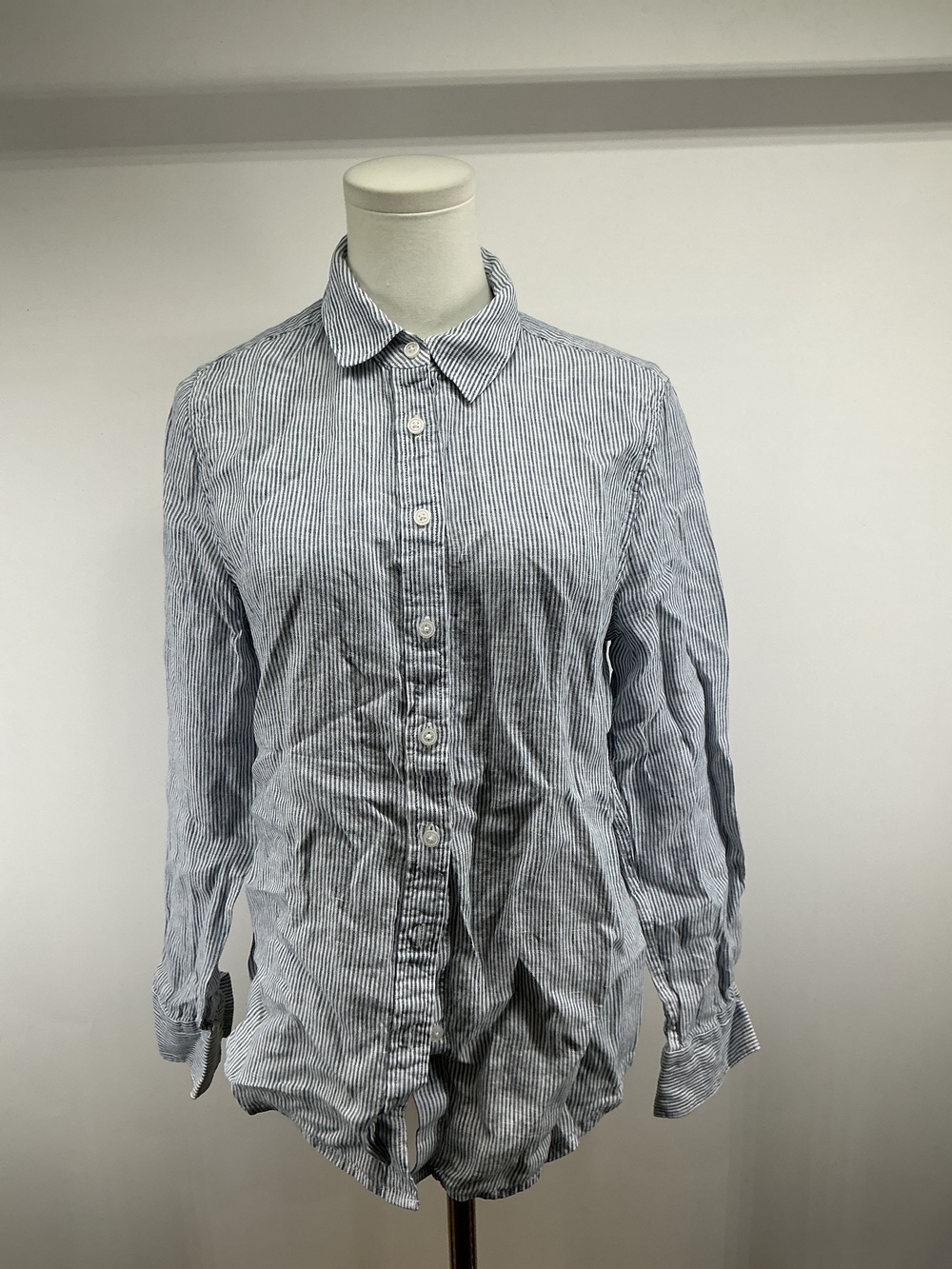 100% European Linen Long Sleeve Shirt